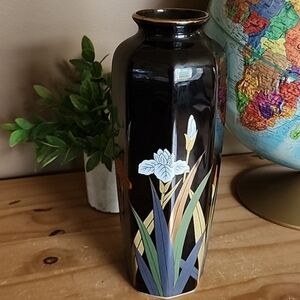 Vintage Otagiri octagon shaped black vase